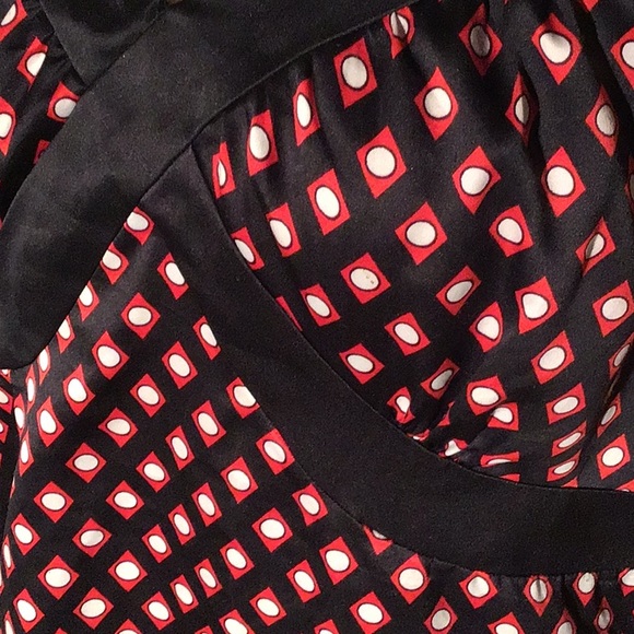 The Limited halter top red black geo pattern with ribbon M - Picture 3 of 5